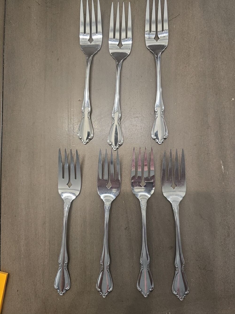 Oneida CHATEAU Stainless 7 Pc Salad Forks Oneidacraft Deluxe Glossy Flatware